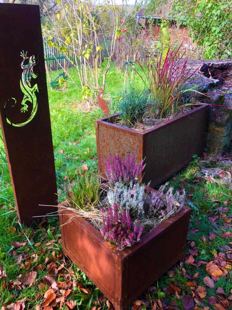 Bacs type industriels et panneau Geko