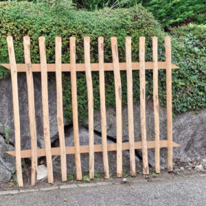 Panneau clôture châtaignier à claire voie écart 10 cm