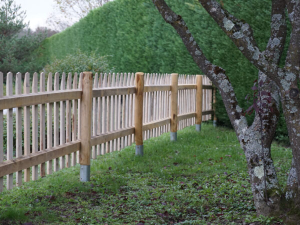 Poteaux supports ganivelles